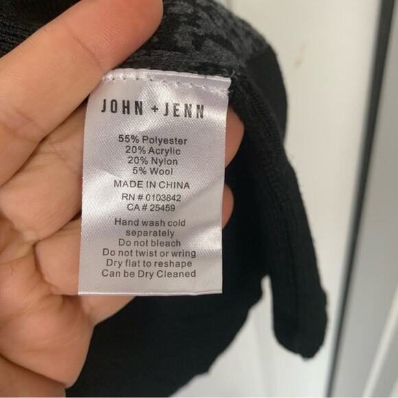 Evereve John‎ Jenn dylan python hooded pullover sweater jacket - Picture 3 of 7